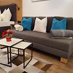 Leontina - With Air Conditioning And Summer Card كابرون