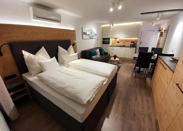 Leontina - With Air Conditioning And Summer Card דירה