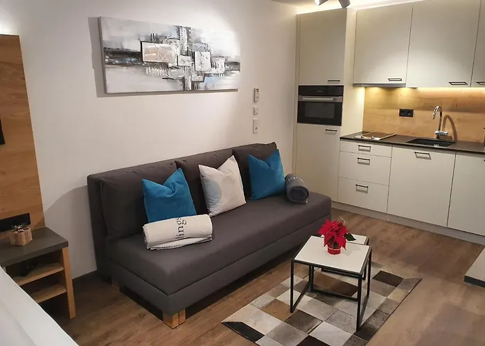 Leontina - With Air Conditioning And Summer Card *